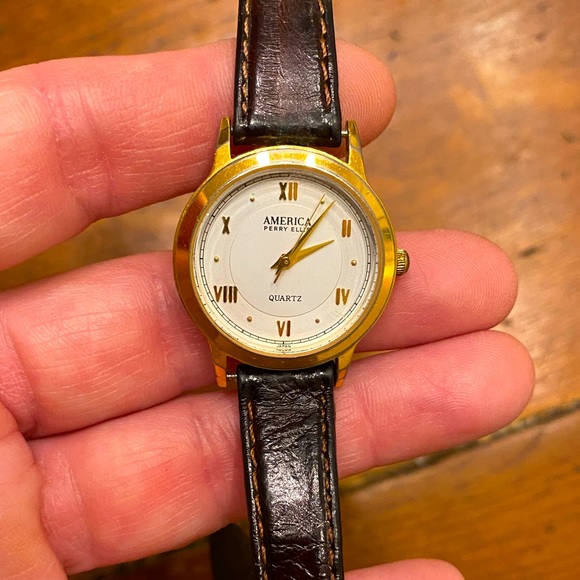 Gold Tone America Watch by Perry Ellis with Brown Leather Band - Picture 1 of 2
